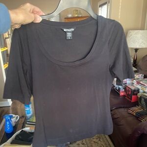 Athleta Scoop-Neck Black Mid- length Sleeve Tee
